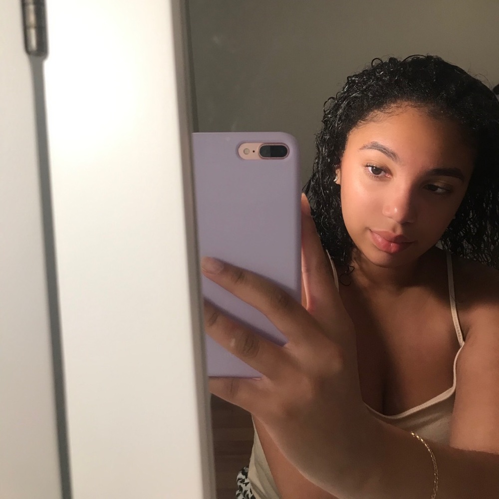 Meet your Posher, Rachelle